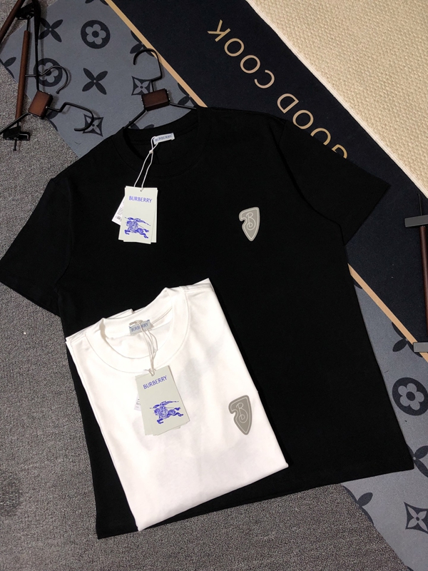 ブランドTシャツ背面デザイン